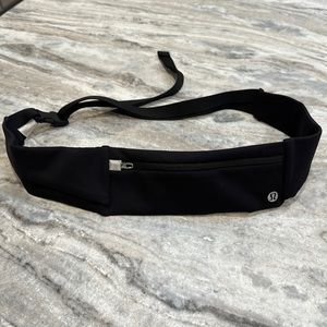 LULULEMON  - running belt